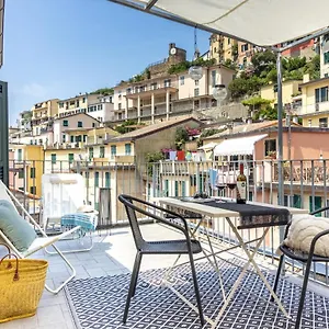 Wanderjohn Penthouse 5terreparco Apartment Riomaggiore